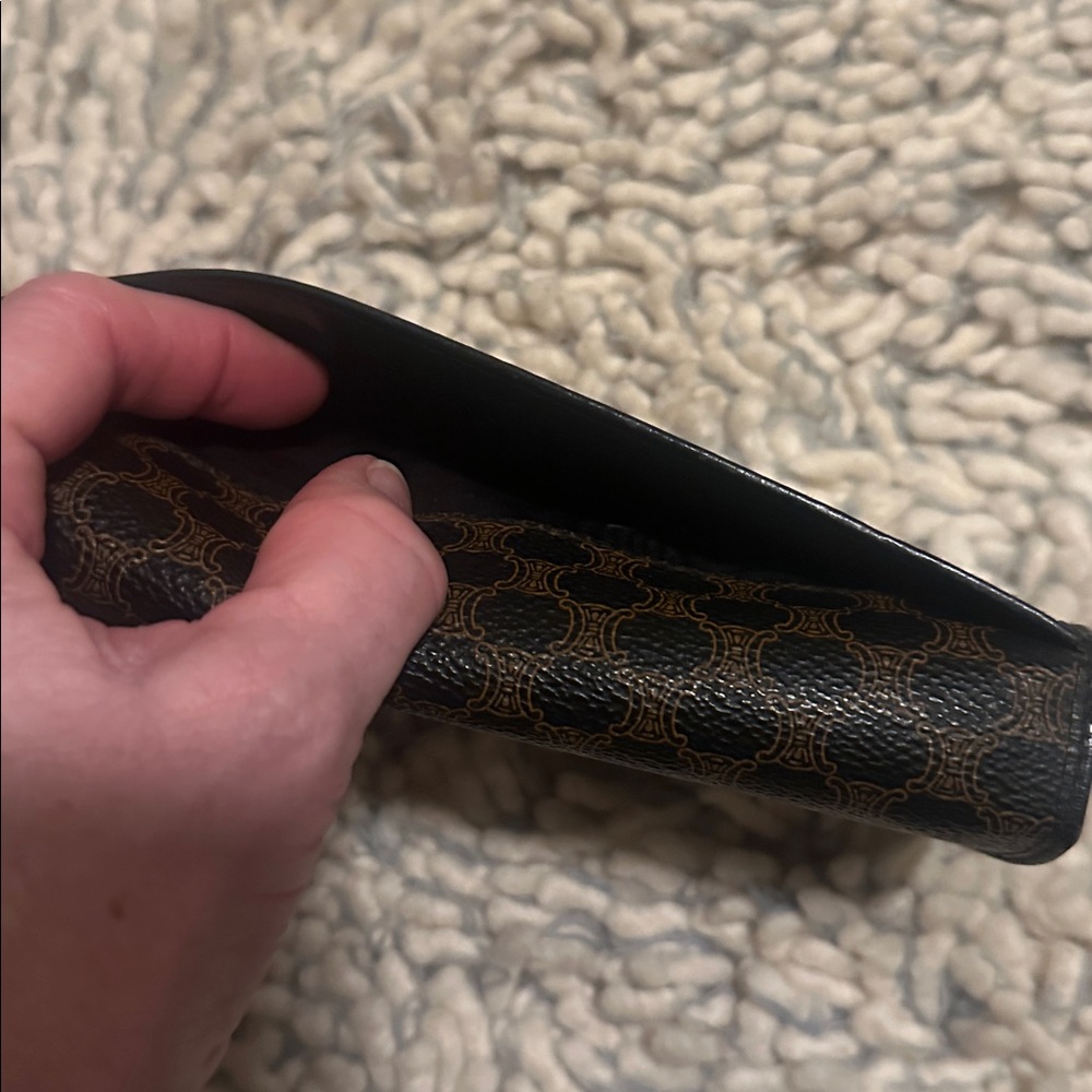 CELINE Black and Brown Wallet Kisslock clean/pristine Flap MINT Authentic - Picture 8 of 10